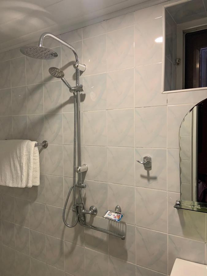 Tnak Hotel Yerevan Exterior photo